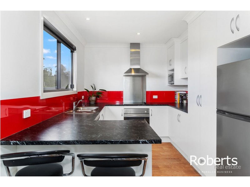 15 Nairana Street, Gravelly Beach TAS 7276