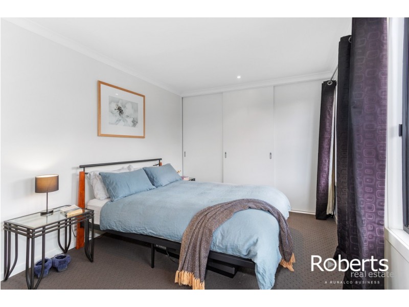 15 Nairana Street, Gravelly Beach TAS 7276