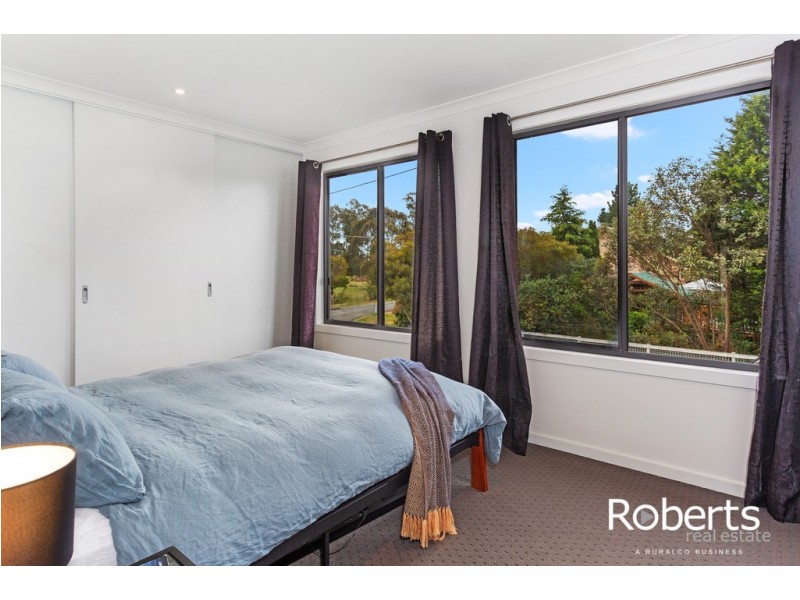 15 Nairana Street, Gravelly Beach TAS 7276