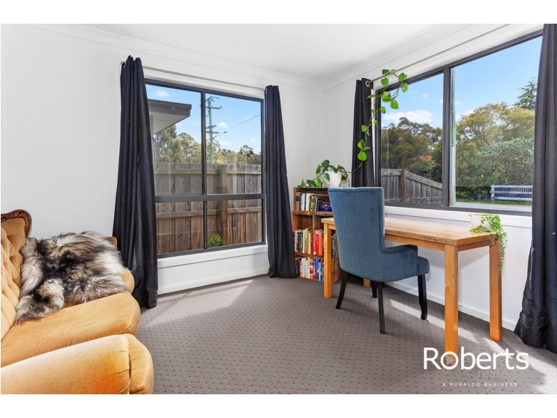 15 Nairana Street, Gravelly Beach TAS 7276