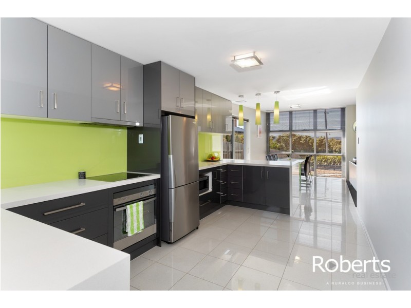 327 Gravelly Beach Road, Gravelly Beach TAS 7276