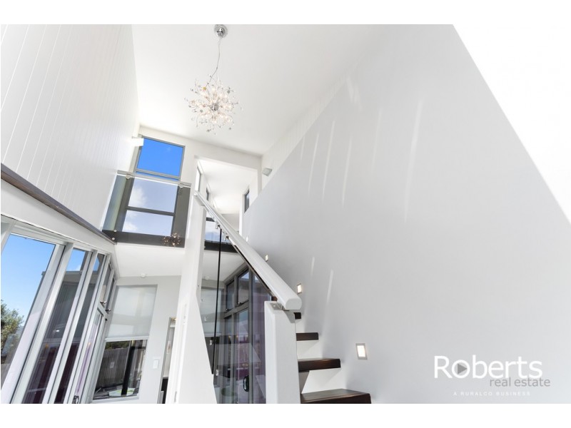 327 Gravelly Beach Road, Gravelly Beach TAS 7276