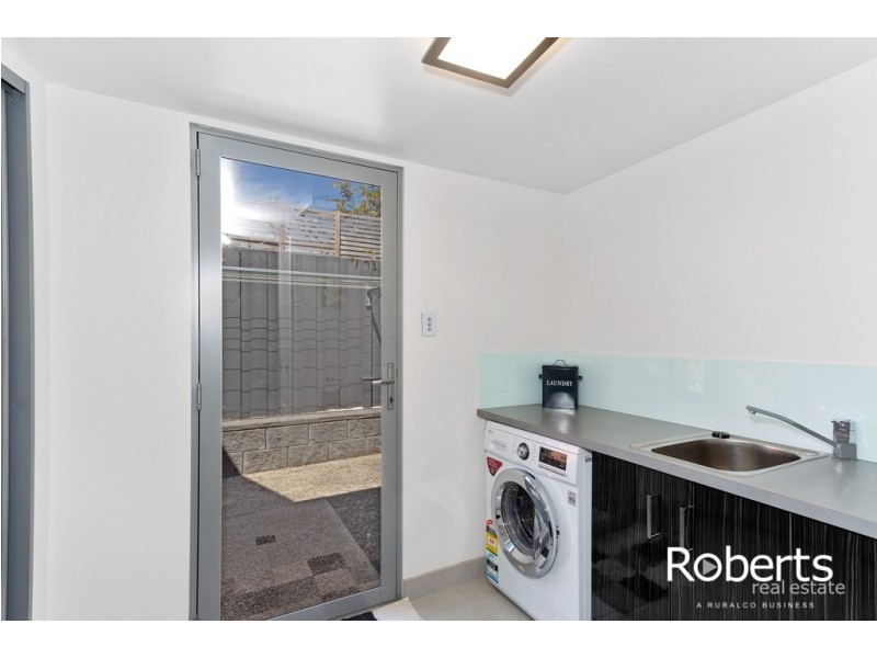 327 Gravelly Beach Road, Gravelly Beach TAS 7276