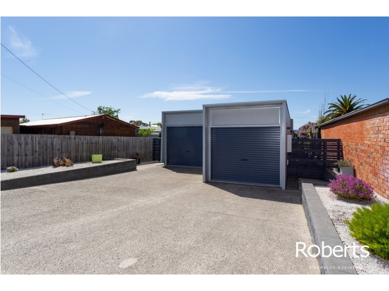 327 Gravelly Beach Road, Gravelly Beach TAS 7276