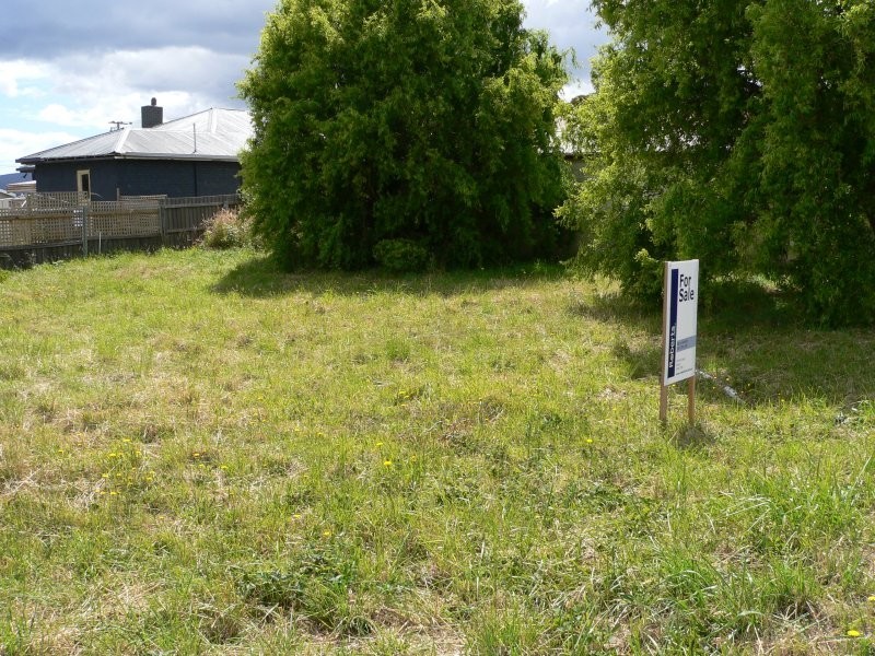 23 Lenborough Street, Beauty Point TAS 7270