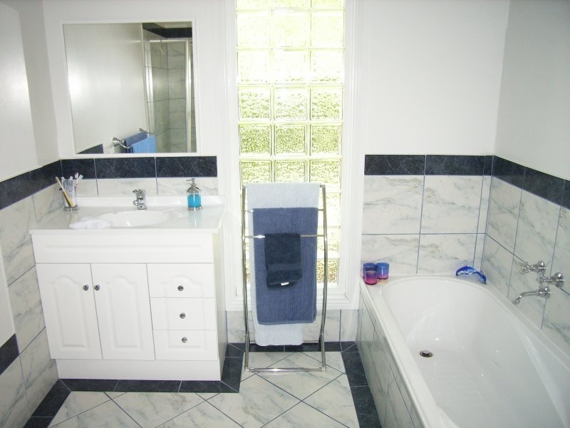 18 Archer Street, Beaconsfield TAS 7270