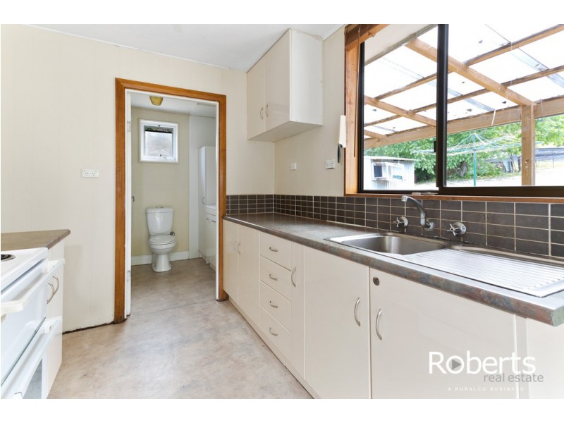 11 Flinders Street, Beauty Point TAS 7270