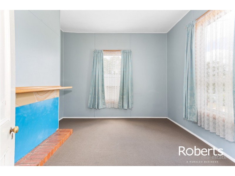 11 Flinders Street, Beauty Point TAS 7270