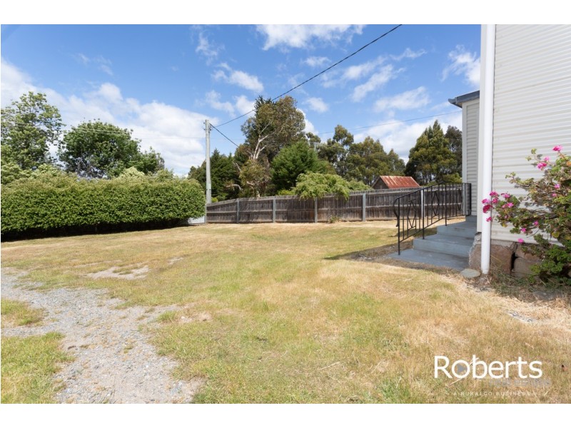 11 Flinders Street, Beauty Point TAS 7270
