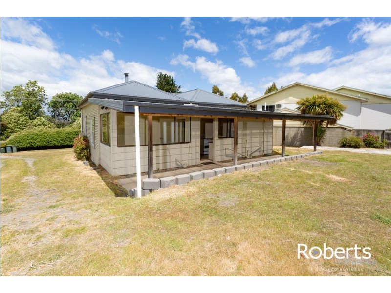 11 Flinders Street, Beauty Point TAS 7270