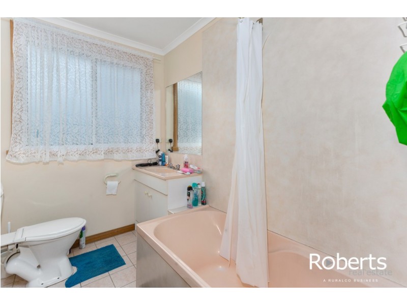 17 Beatty Street, Beauty Point TAS 7270