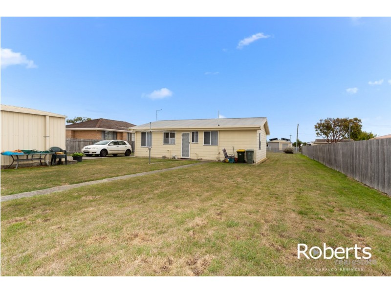 17 Beatty Street, Beauty Point TAS 7270