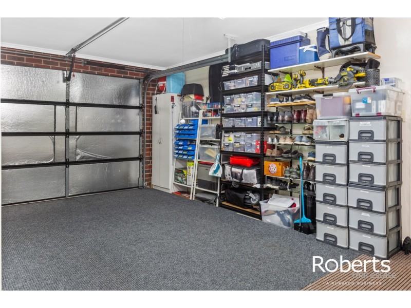 2/10 Henry Grove, Legana TAS 7277