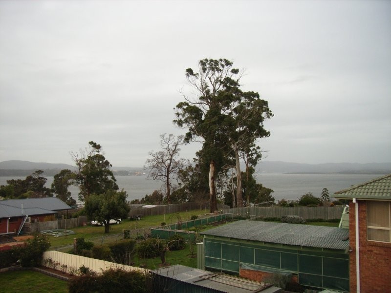 84 Oxford Street, Beauty Point TAS 7270
