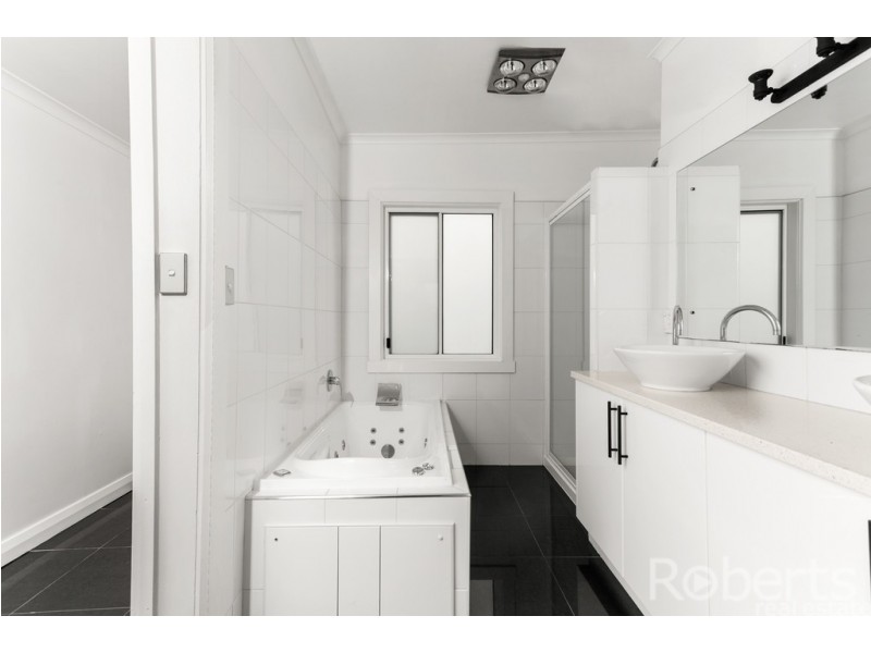 95 Weld Street, Beaconsfield TAS 7270