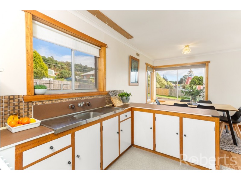 59 Douglas Street, Beaconsfield TAS 7270