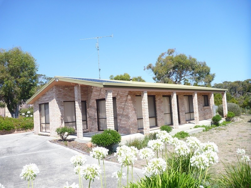 2 Henry Street, Lulworth TAS 7252