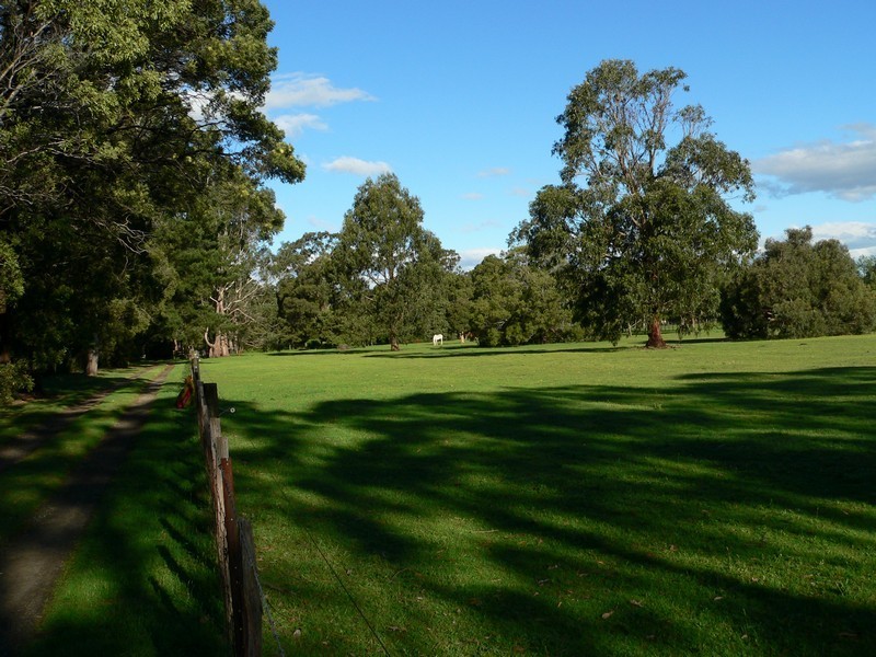 104 Paper Beach Road, Swan Point TAS 7275