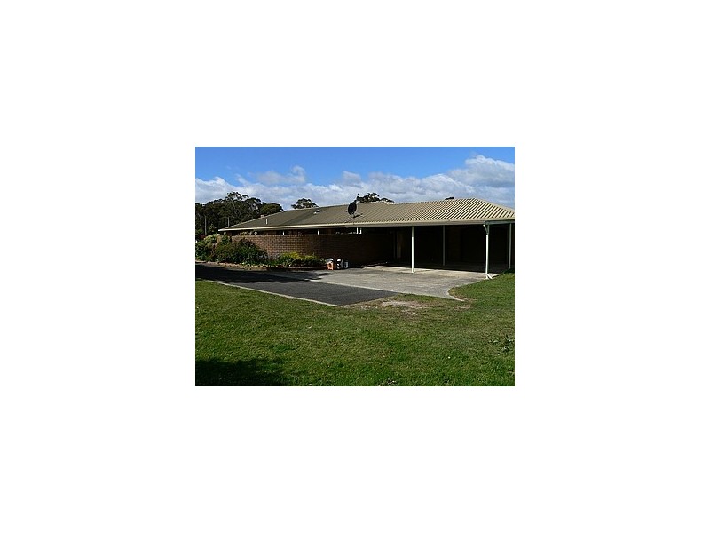 12 Augustus Street, Beauty Point TAS 7270