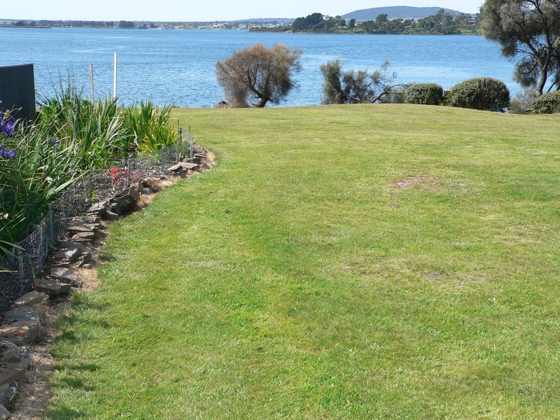 77 Sunset Boulevard, Clarence Point TAS 7270