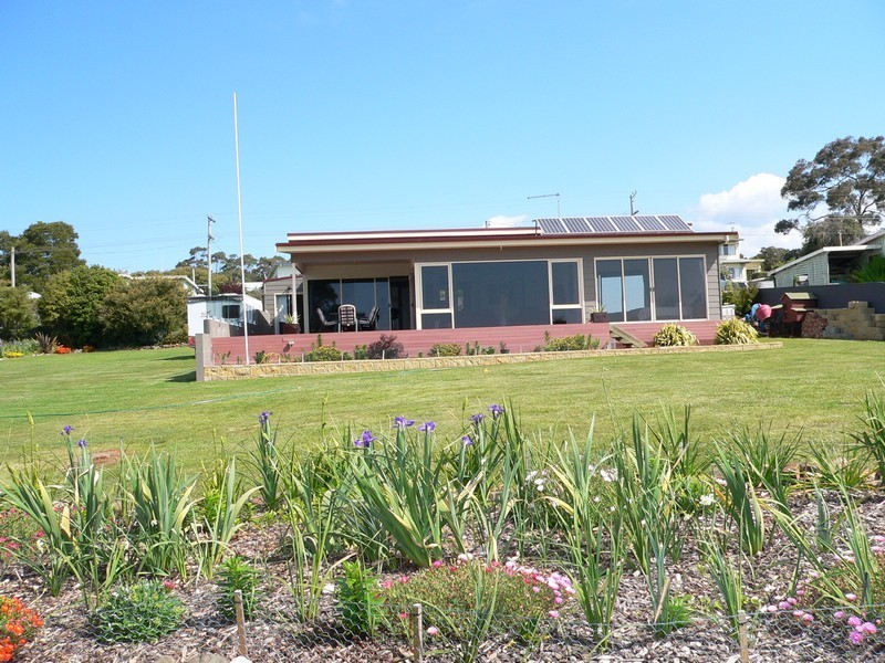 77 Sunset Boulevard, Clarence Point TAS 7270