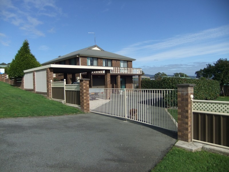 2 Ernest Street, Beauty Point TAS 7270