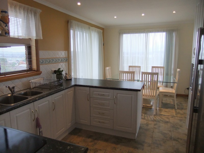 2 Ernest Street, Beauty Point TAS 7270
