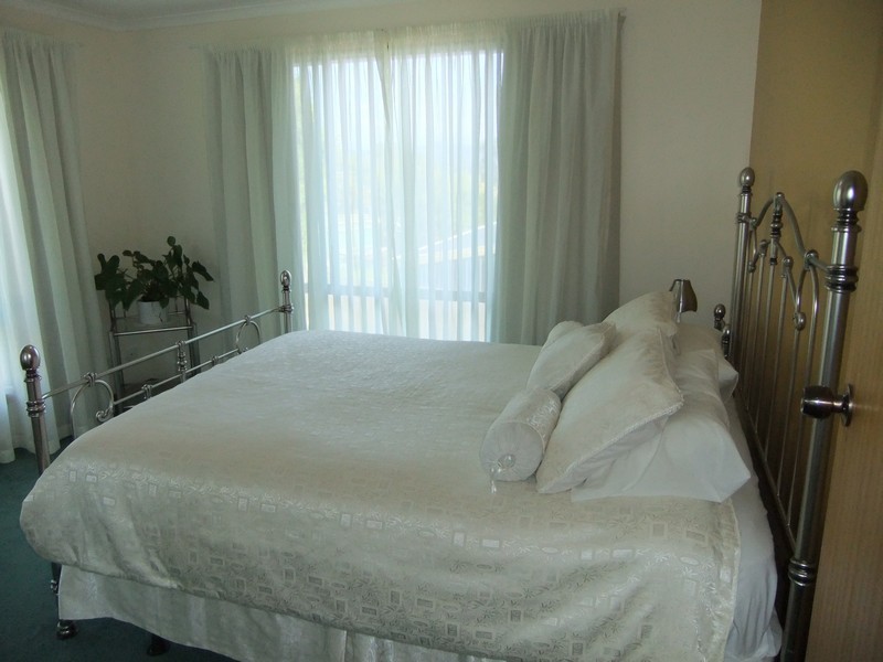 2 Ernest Street, Beauty Point TAS 7270