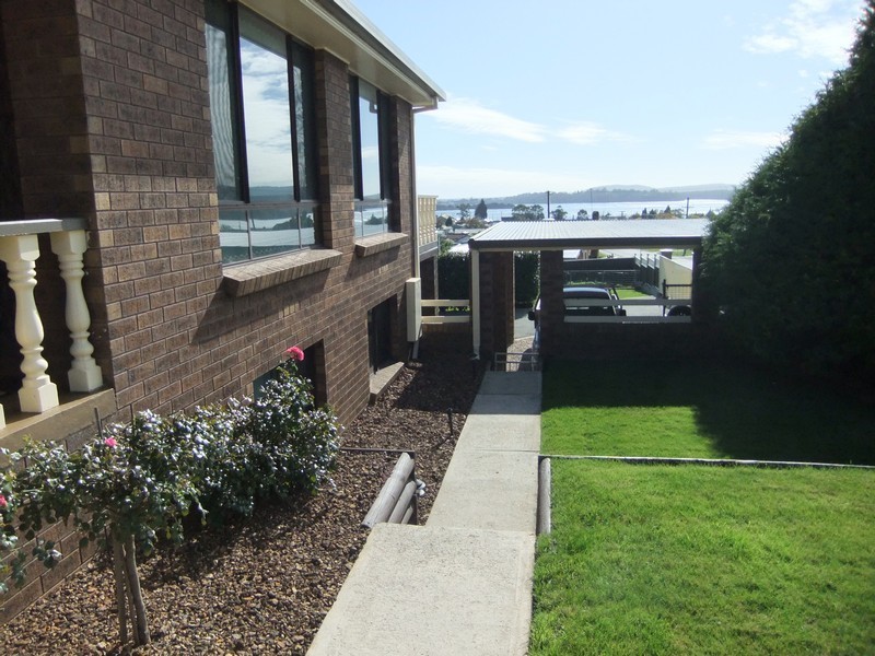 2 Ernest Street, Beauty Point TAS 7270