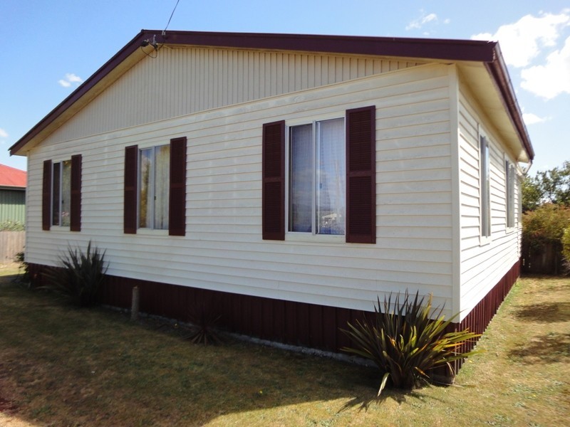 24 Beatty Street, Beauty Point TAS 7270