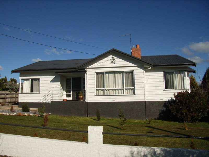 13 Garrett Street, Beauty Point TAS 7270