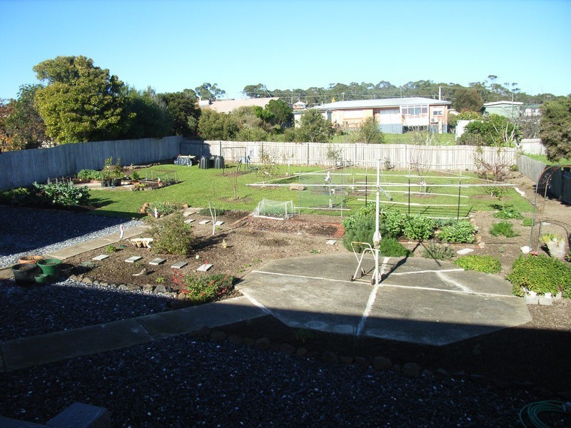 13 Garrett Street, Beauty Point TAS 7270