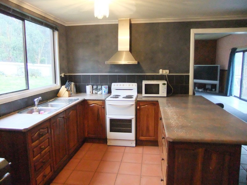 982 Priestleys Lane, Frankford TAS 7275