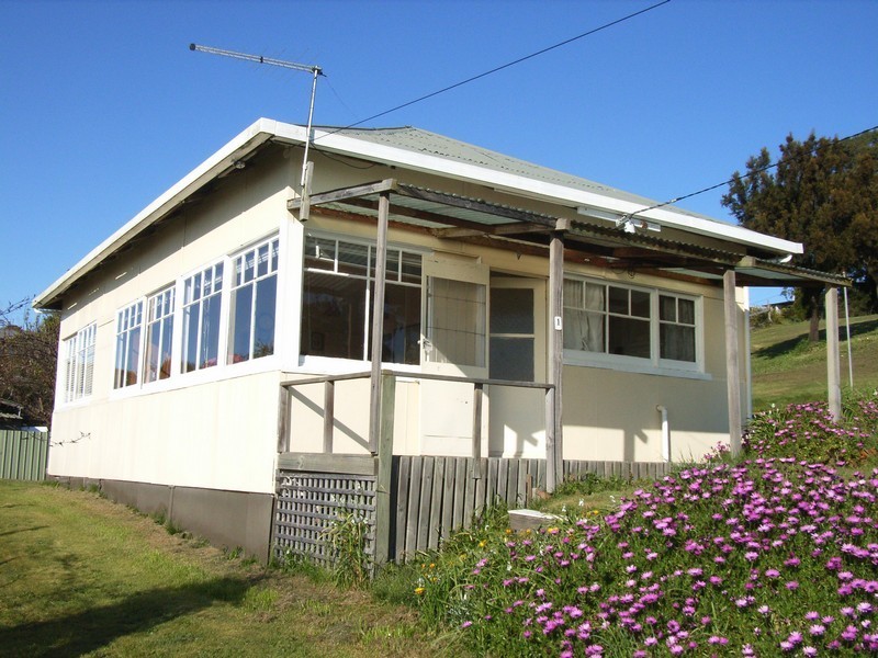 1 Crozier St, Beauty Point TAS 7270