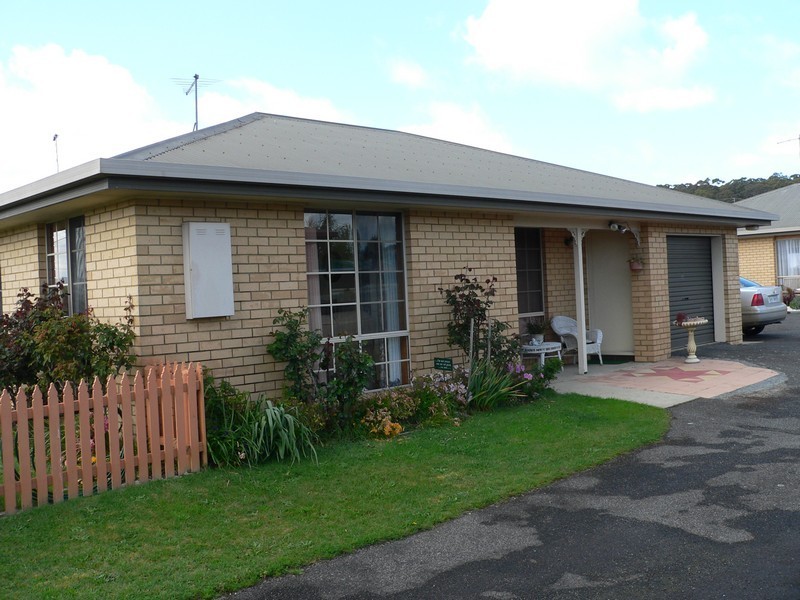 Unit 1, 21  Scott Street, Beauty Point TAS 7270