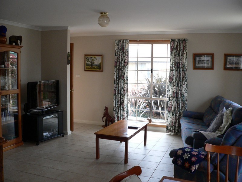 Unit 2,21  Scott Street, Beauty Point TAS 7270