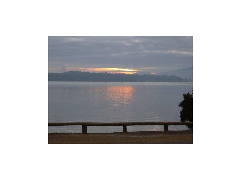 Unit 2,21  Scott Street, Beauty Point TAS 7270