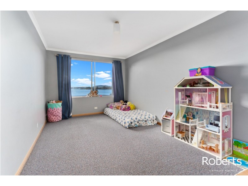 130 Sunset Boulevard, Clarence Point TAS 7270