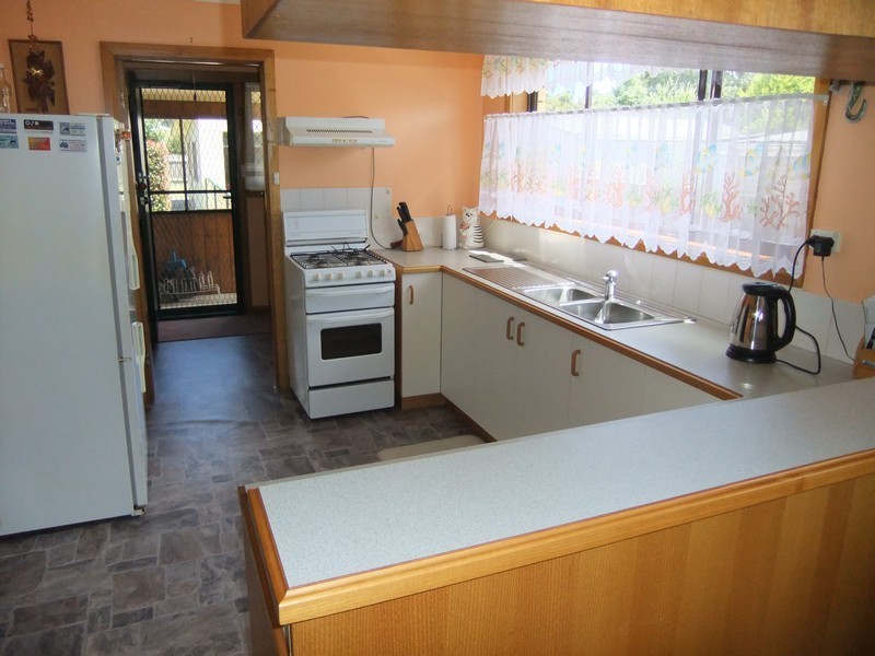 5 Kitchener Avenue, Beauty Point TAS 7270