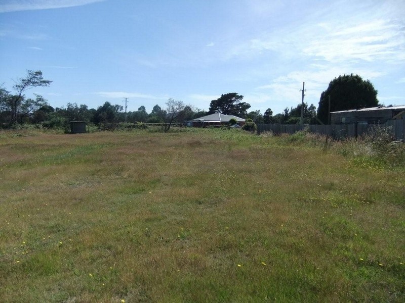 2  Clifford Street, Beaconsfield TAS 7270