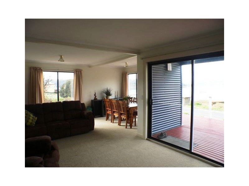 83 Gravelly Beach Road, Blackwall TAS 7275