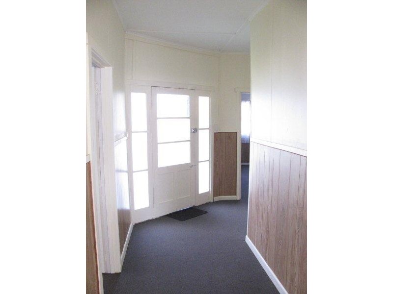 4 Bernard Street, Beaconsfield TAS 7270