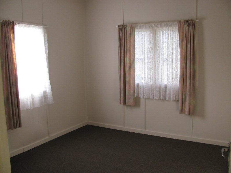 4 Bernard Street, Beaconsfield TAS 7270