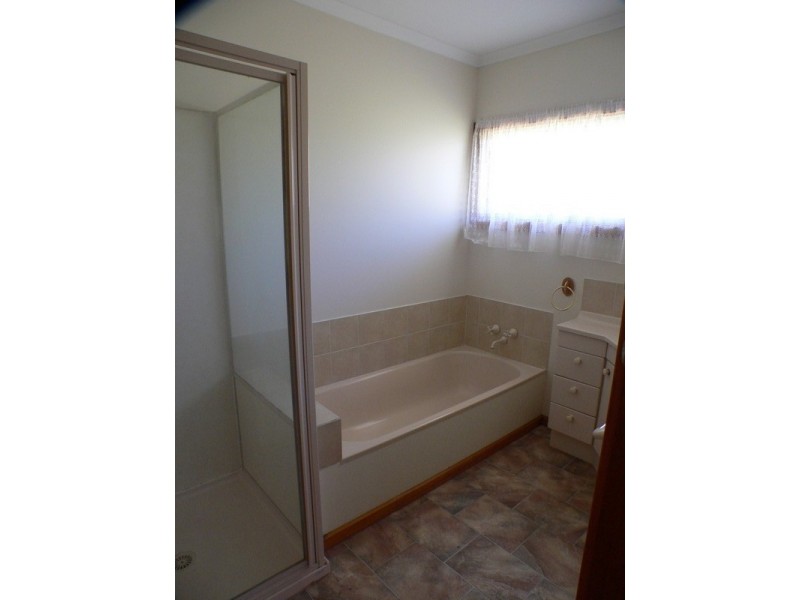 8 West Arm Road, Beauty Point TAS 7270