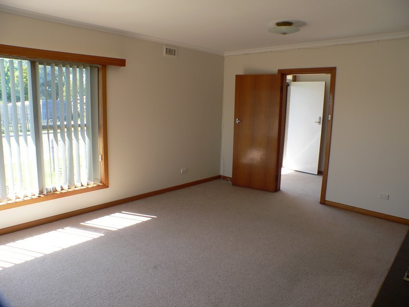 8 West Arm Road, Beauty Point TAS 7270