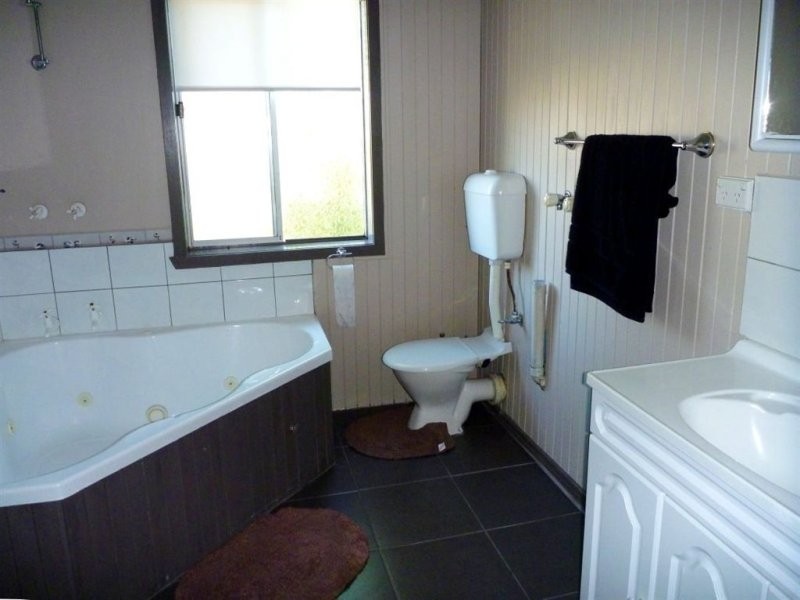 14 West Arm Road, Beauty Point TAS 7270