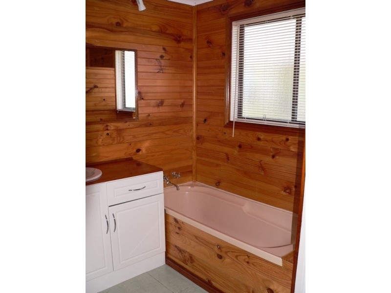 31 Crowther Street, Beaconsfield TAS 7270