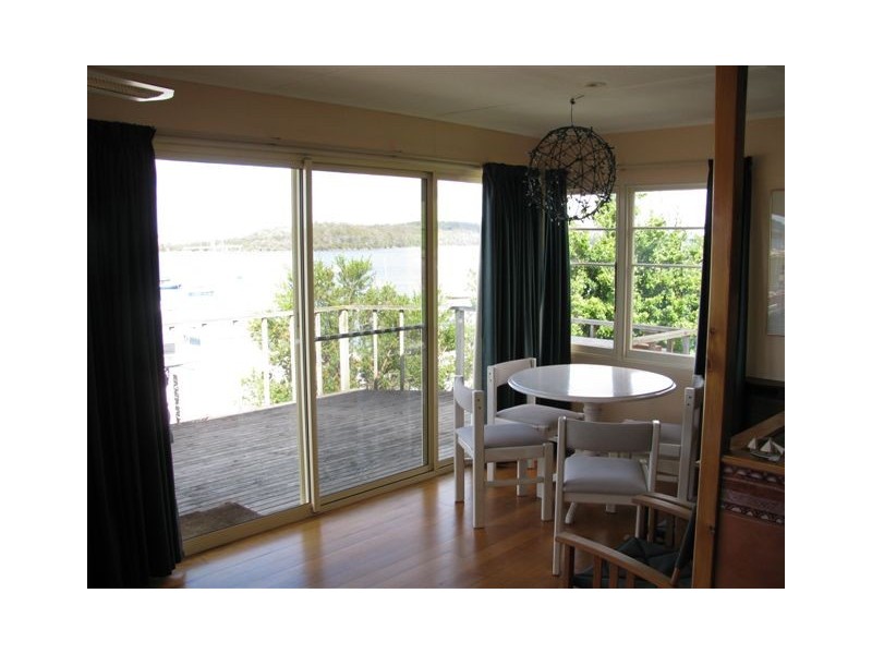 102 Flinders Street, Beauty Point TAS 7270