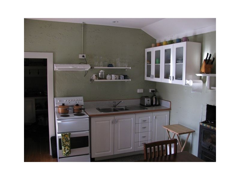 5 Kemps Parade, Beauty Point TAS 7270