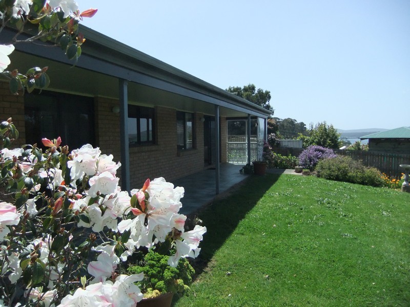 96 Oxford Street, Beauty Point TAS 7270
